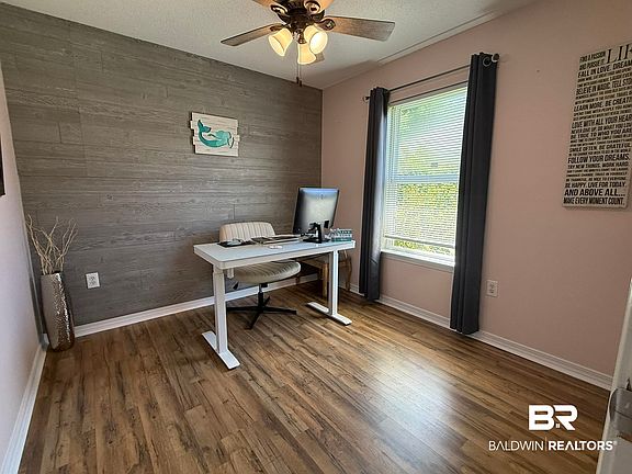 4th image of 16625 Vanilla Dr