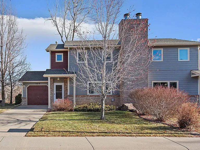 3 bed, 1.5 bath, 1410 sqft, $2,250 — Photo 2
