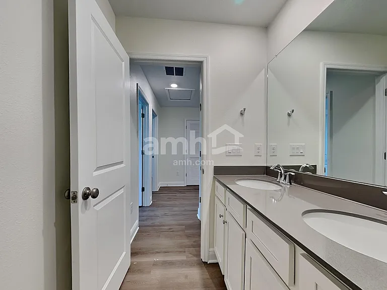 27189 Saint Andrews Ave — Photo 22