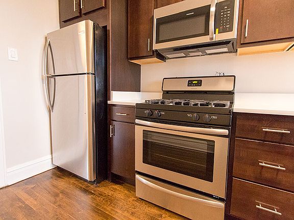 4th image of 5306 N Ashland Ave #5