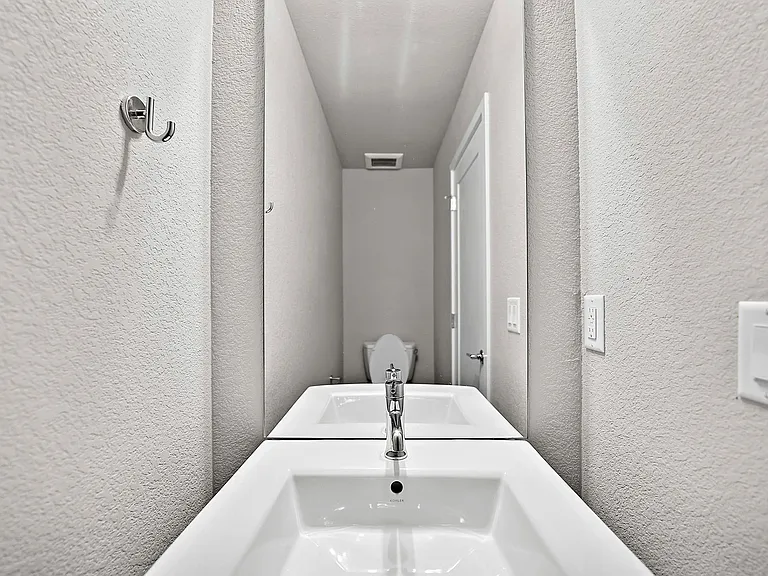 5355 W 12th Ave — Photo 29