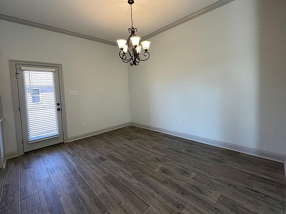 3rd image of 1187 Lakehaven Dr