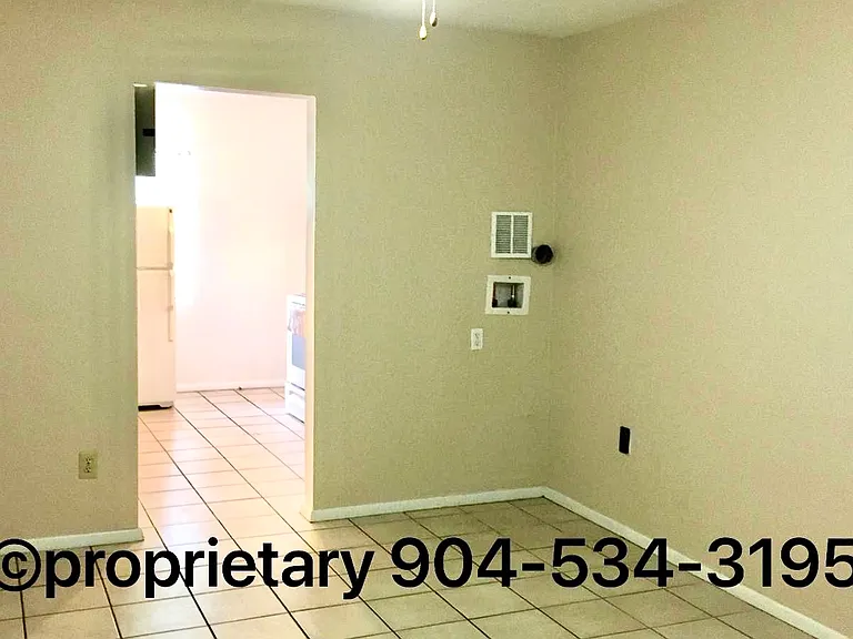 4220 Woodmere St #4220 — Photo 3