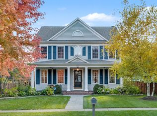 785 Meadow Ln, Libertyville, IL