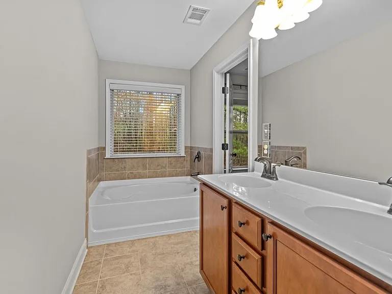 3209 Hallmark Ln — Photo 26