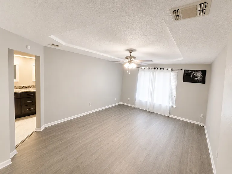 7855 Collins Ridge Blvd E — Photo 5