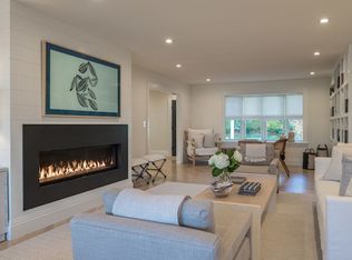520 Hampton Rd APT 18, Southampton, NY 11968