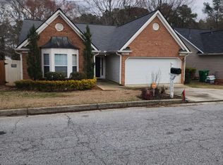 2869 Hillvale Cove Dr, Lithonia, GA 30058