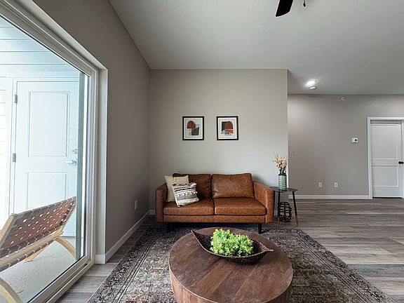 2 bedroom - Living Room