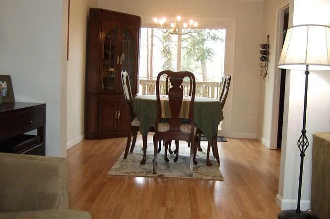 2 bed, 1347 sqft, $2,400 — Photo 4