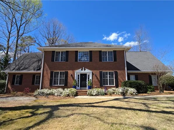 730 Stonington Ct, Gainesville, GA 30506