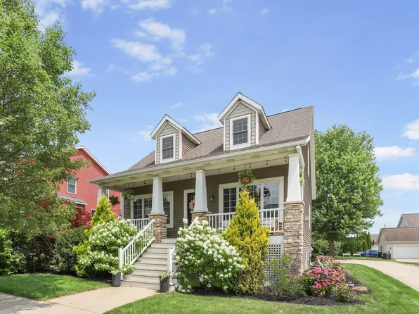 74 Knollwood Pkwy, Holland, MI 49423