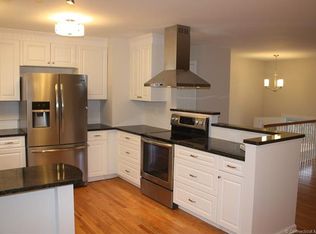 2A Brookside Dr, Clinton, CT 06413