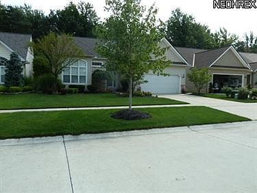 1st image of 660 Lakeside Dr