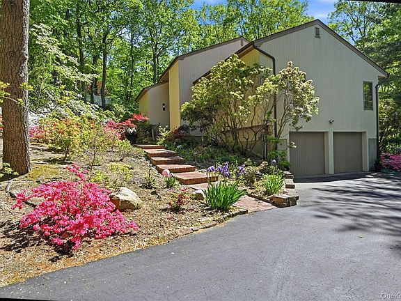 2nd image of 40 Laurel Hill Road