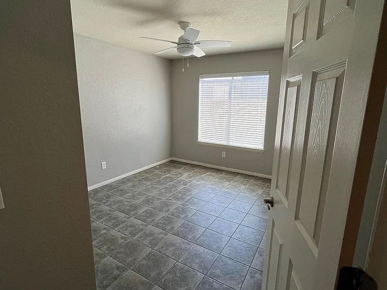 13210 Tamarisk Rd — Photo 17
