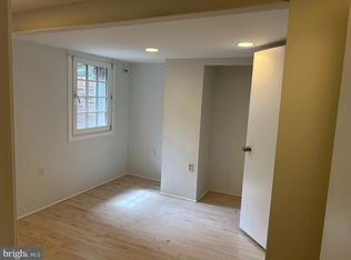 1553B 44th St NW, Washington, DC 20007