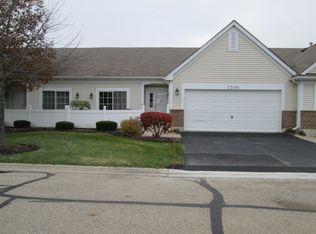 2396 Carillon Dr, Grayslake, IL