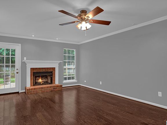 4th image of 2611 Bridlewood Cir