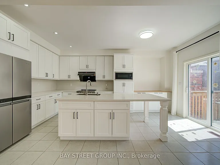 114 Ness Dr — Photo 5
