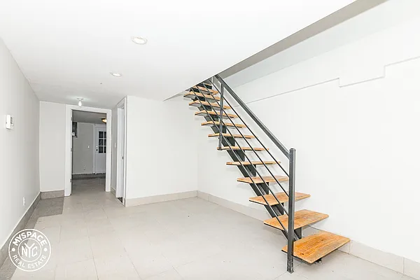 Rented by MySpaceNYC | media 14