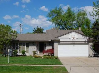 14863 Thornridge Dr, Plymouth, MI 48170