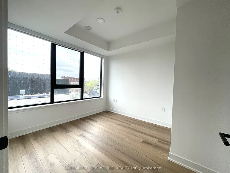 758 Dovercourt Rd #401 — Photo 8