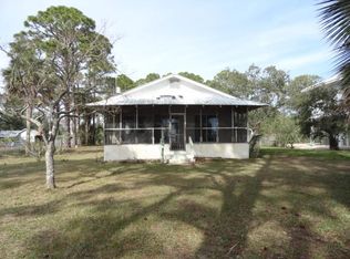 1782 Carrabelle Beach Dr, Carrabelle, FL 32322