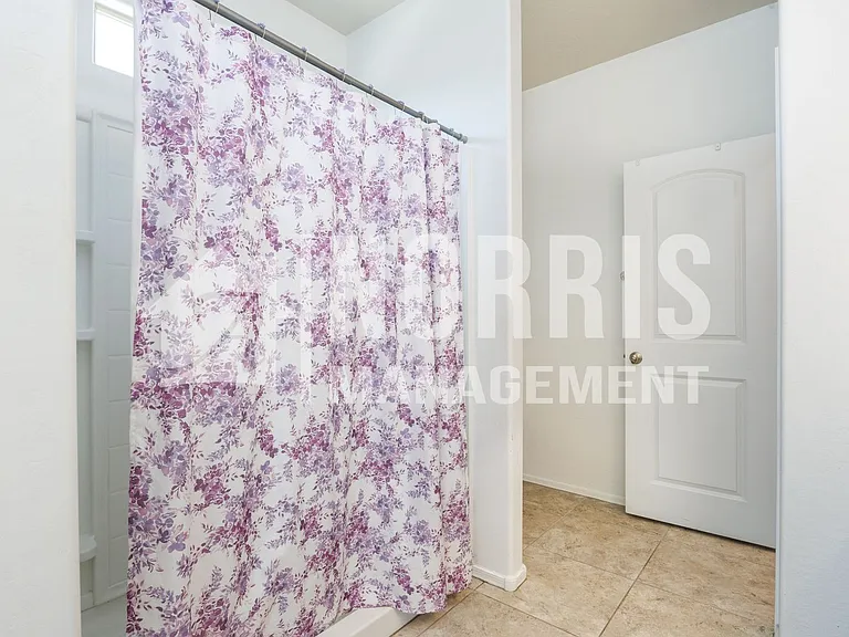 1153 E Gabrilla Dr — Photo 25