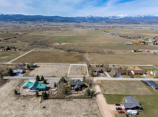 46 W Elkhorn Dr, Thayne, WY 83127
