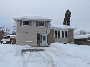 20 Meadowland Ave #B, Barrie, ON L4N2Y4