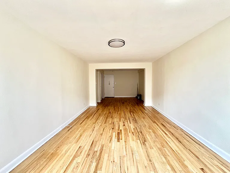 2752 Homecrest Ave #408 — Photo 1