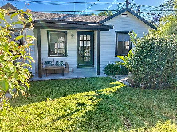 2nd image of 3120 1/2 Madera Ave
