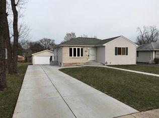 121 S Ash St, Palatine, IL
