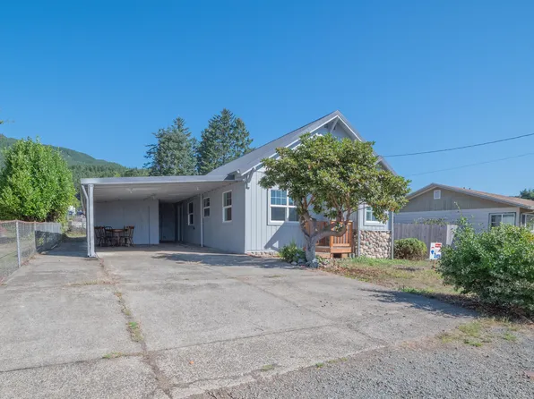206 Birch Ave, Garibaldi, OR 97118
