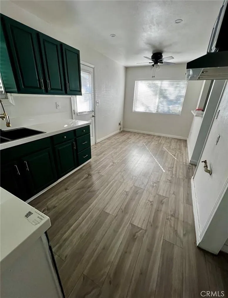 3 bed, 1008 sqft, $2,950 — Photo 4