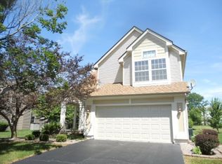 261 N Commonwealth Dr, Bolingbrook, IL 60440