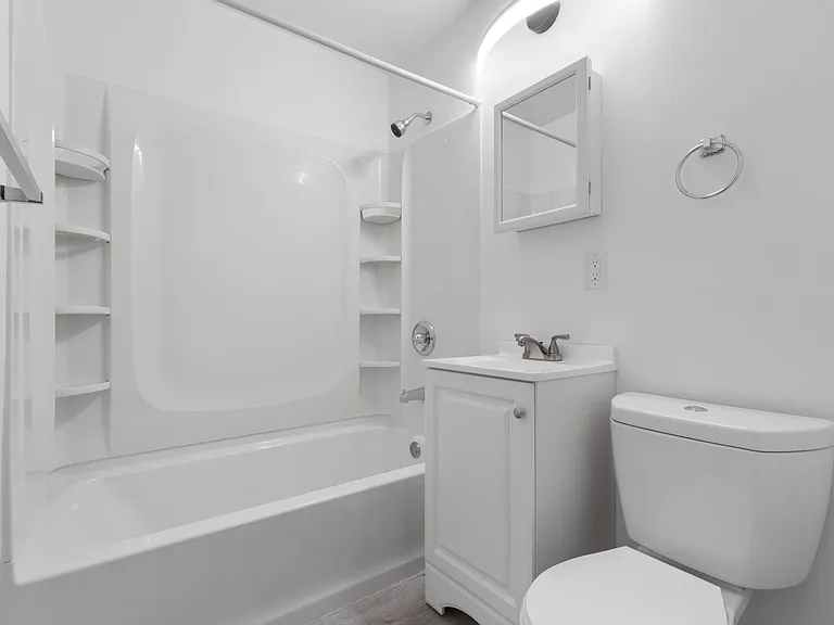 38 Midland Heights Cir #C — Photo 12