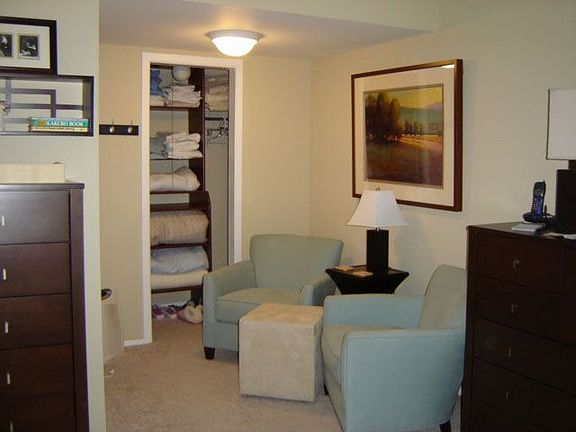 Sitting Area 
