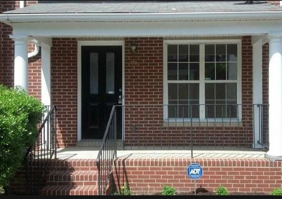 1st image of 820 Catherine St
