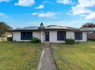 6132 Fox Ridge Dr, Angleton, TX 77515