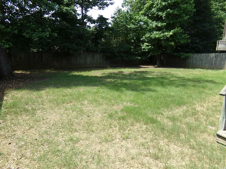 37 Woodridge Dr — Photo 5
