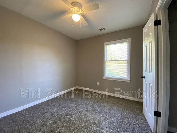 5th image of 199 Kirk Ave