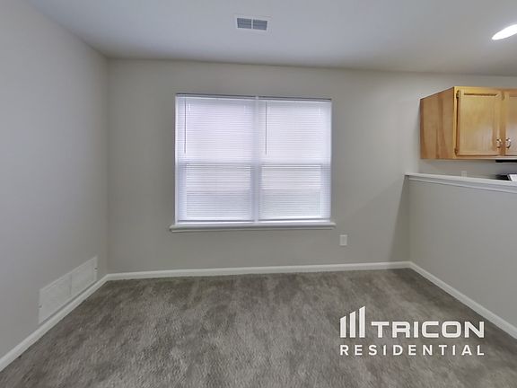 4th image of 1799 Long Lake Dr