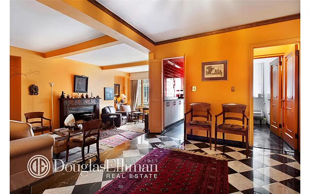 Sold by Douglas Elliman | media 20