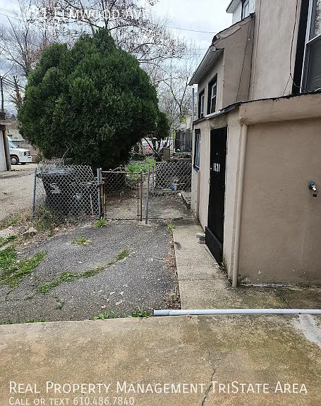 1121 Elmwood Ave #3 — Photo 16