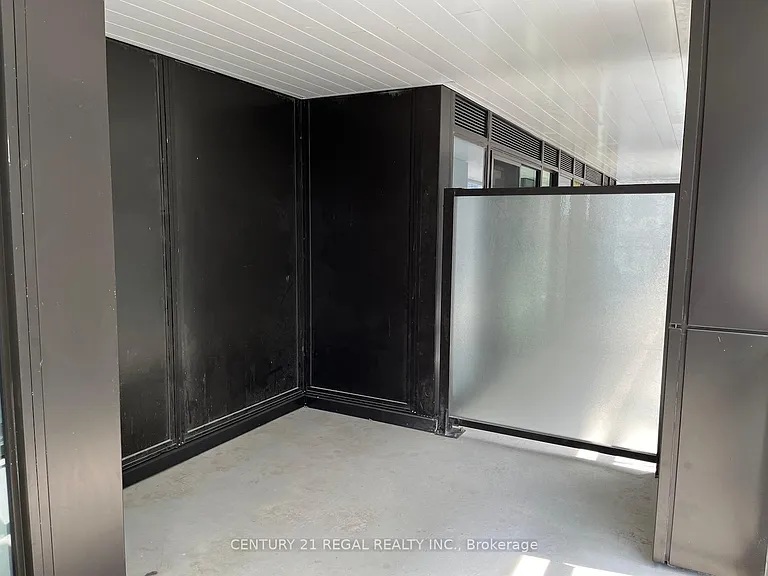 238 Simcoe St #1409 — Photo 4