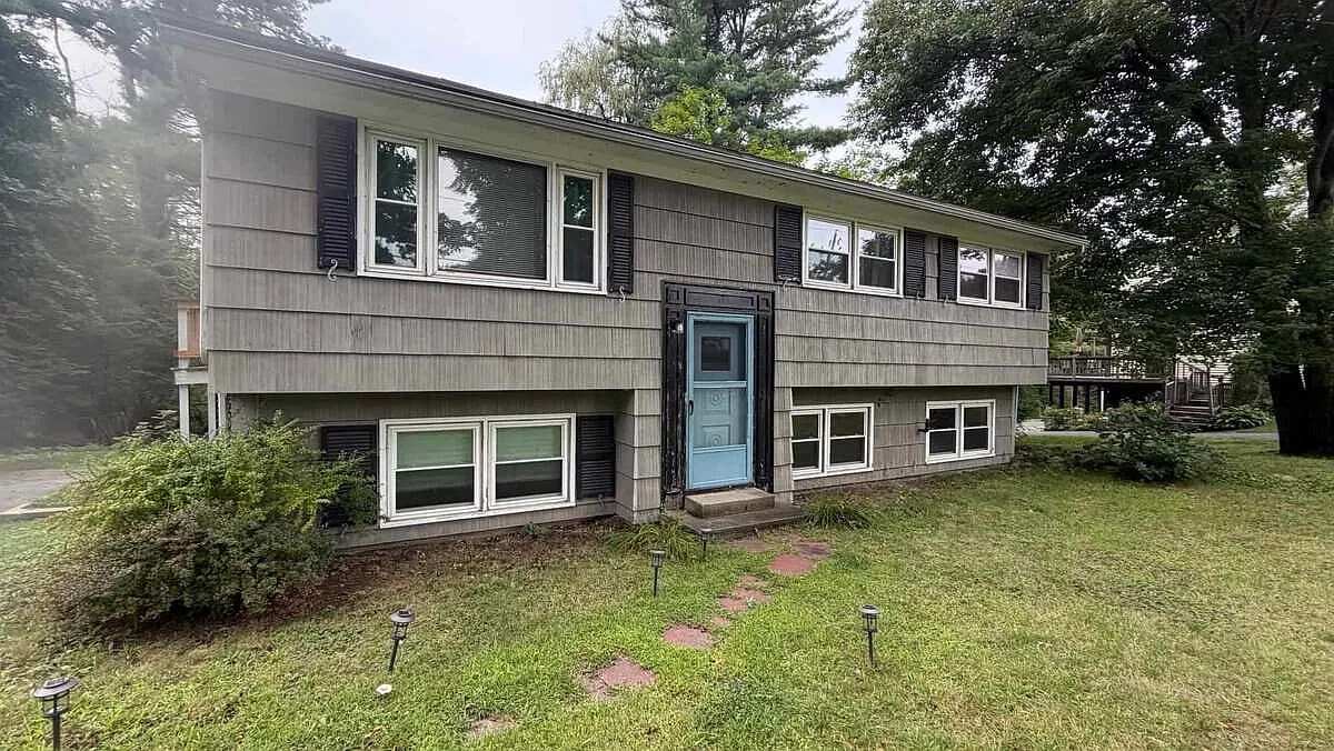 3 bed, 960 sqft, $2,000 — Photo 1