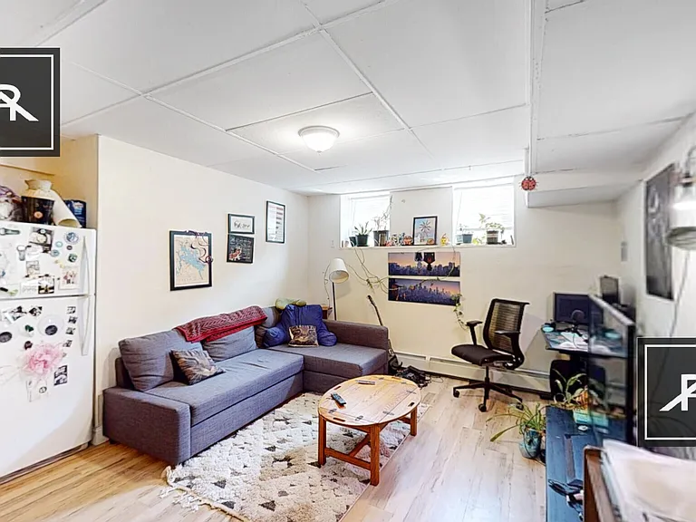 17 Glenville Ave #B3 — Photo 6