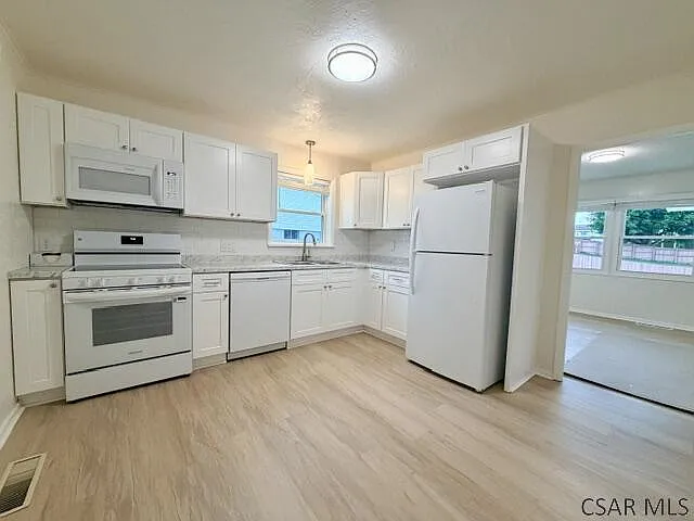102 Elsie Dr — Photo 8